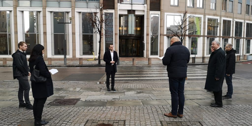 Opprop korona avstand