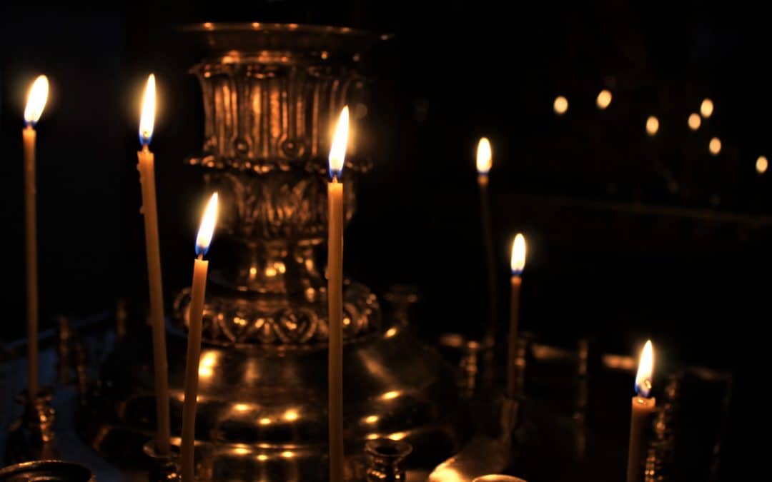 Bli med i bønn for kirken og pandemien